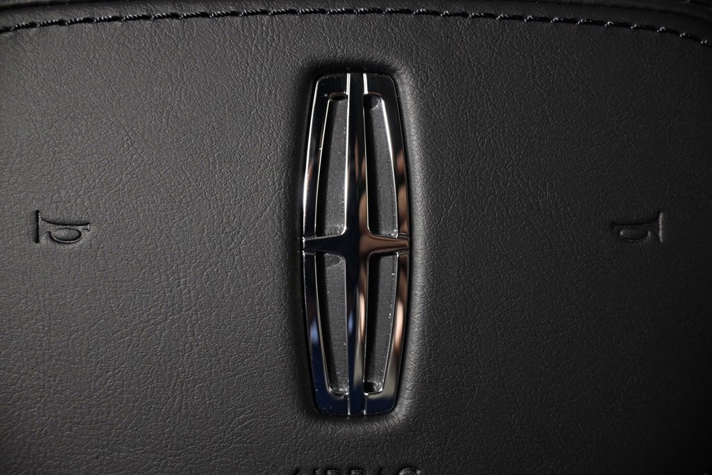 New 2026 Lincoln Nautilus Premier w/ Equipment Group 102A image 35