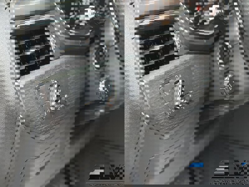 Used 2017 Audi A4 2.0T allroad Premium Plus w/ Technology Package image 14