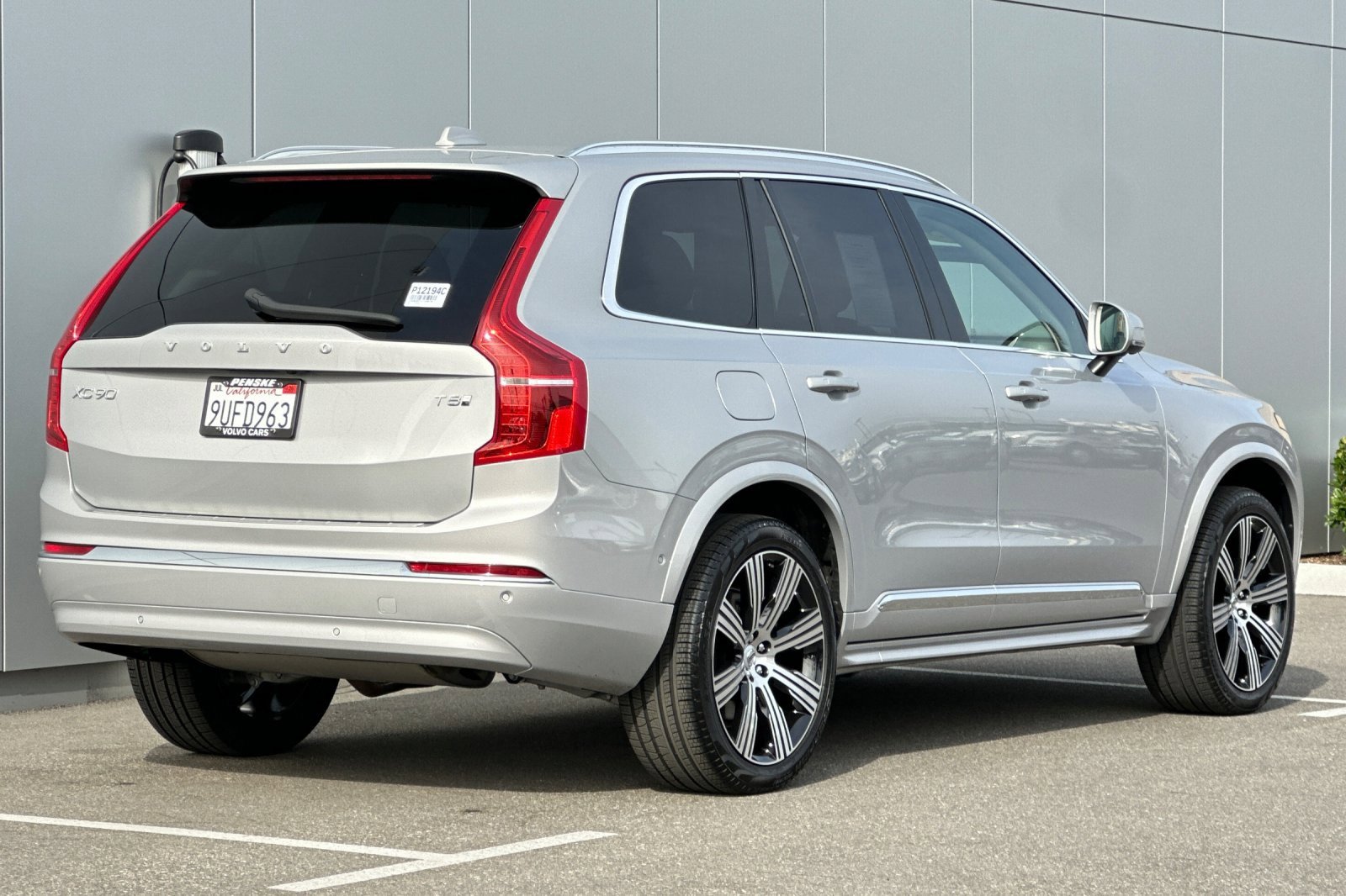 Certified 2025 Volvo XC90 T8 Ultra w/ Protection Package Premier image 5