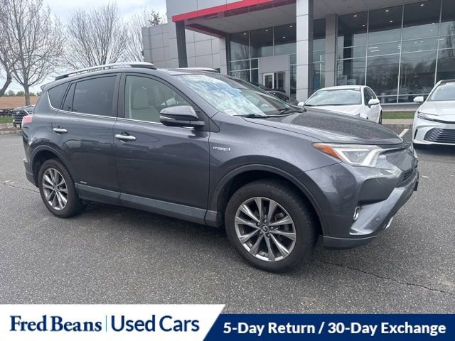 Used 2016 Toyota RAV4 Limited w/ Advanced Technology Package image 3