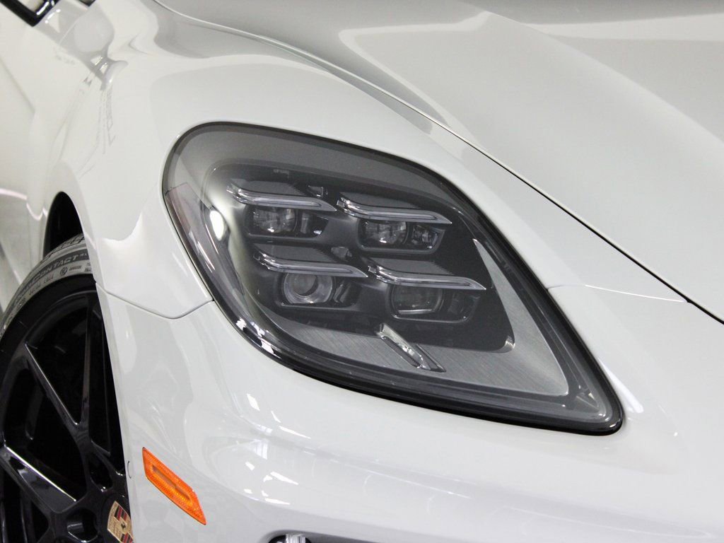 Certified 2025 Porsche Panamera 4 image 11