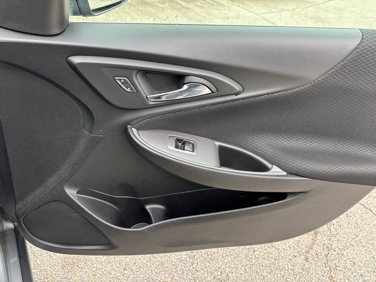 Used 2025 Chevrolet Malibu LT image 12