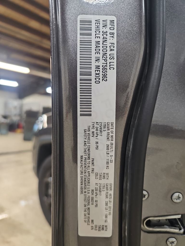 Used 2023 Jeep Compass Trailhawk image 30