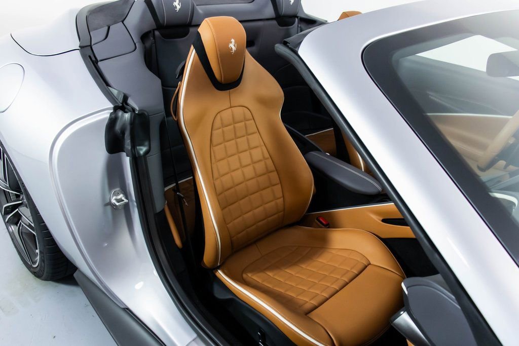 Certified 2025 Ferrari Roma Spider image 54