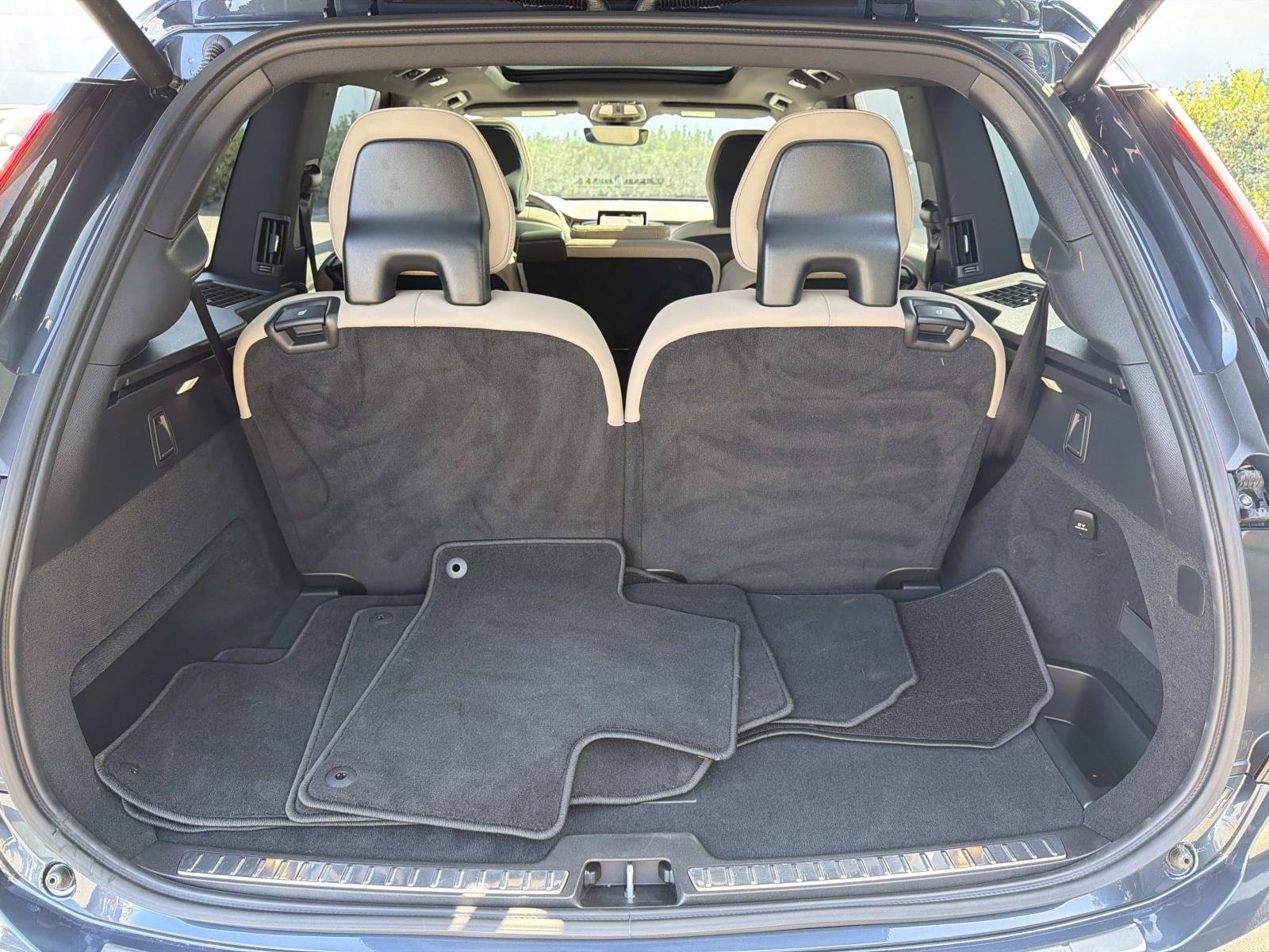 Used 2026 Volvo XC90 B6 Plus w/ Protection Package Premier AWD/4WD image 24
