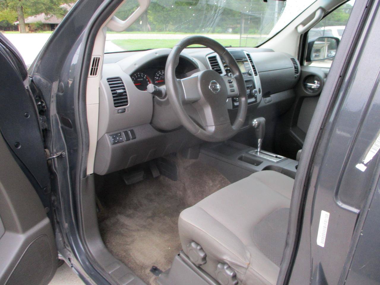 Used 2013 Nissan Xterra S RWD image 24