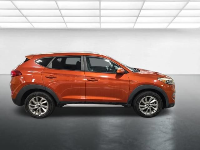 Used 2017 Hyundai Tucson SE w/ SE Popular Package 02 FWD image 3