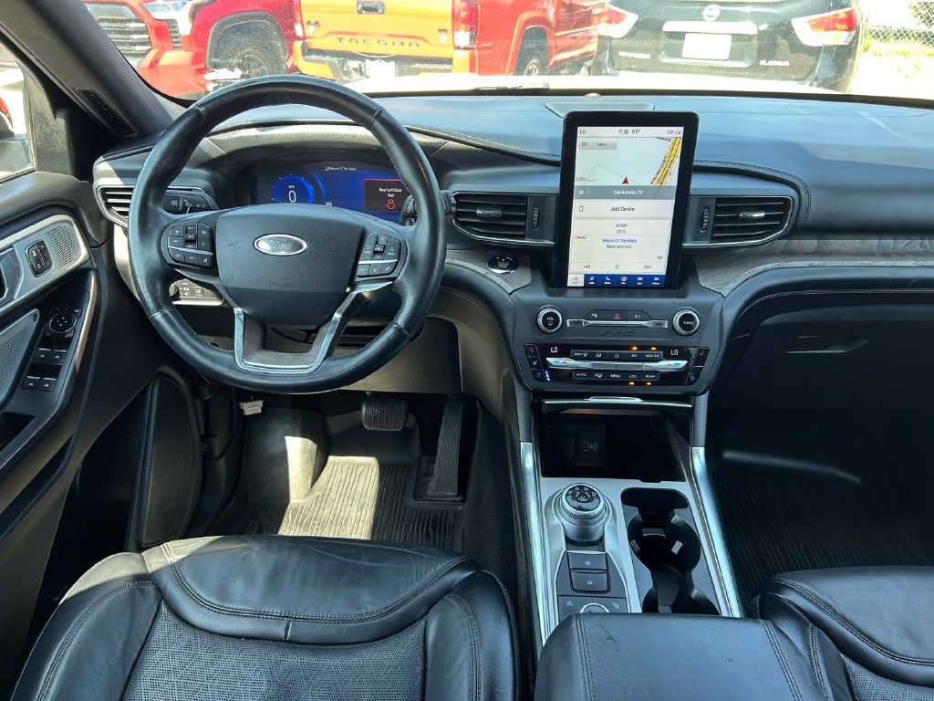 Used 2020 Ford Explorer Platinum w/ Premium Technology Package AWD/4WD image 20