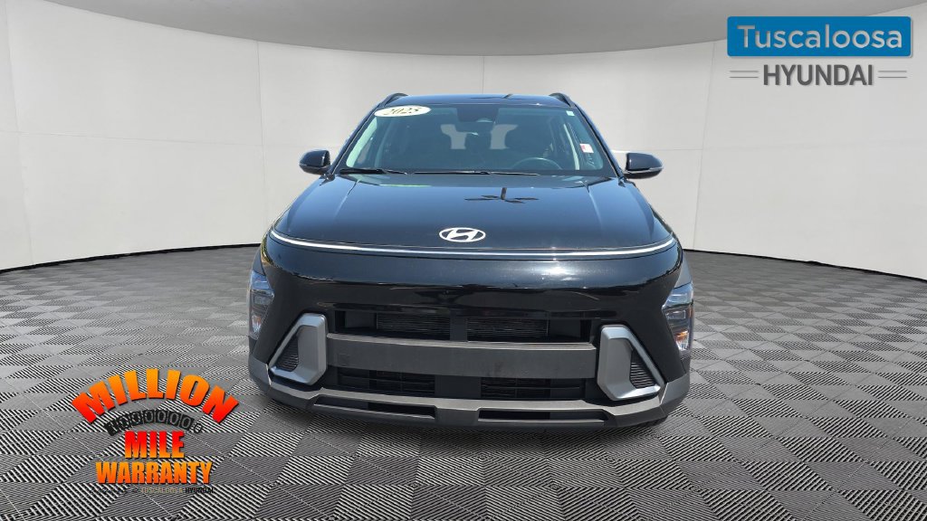 Used 2025 Hyundai Kona SEL AWD/4WD image 2