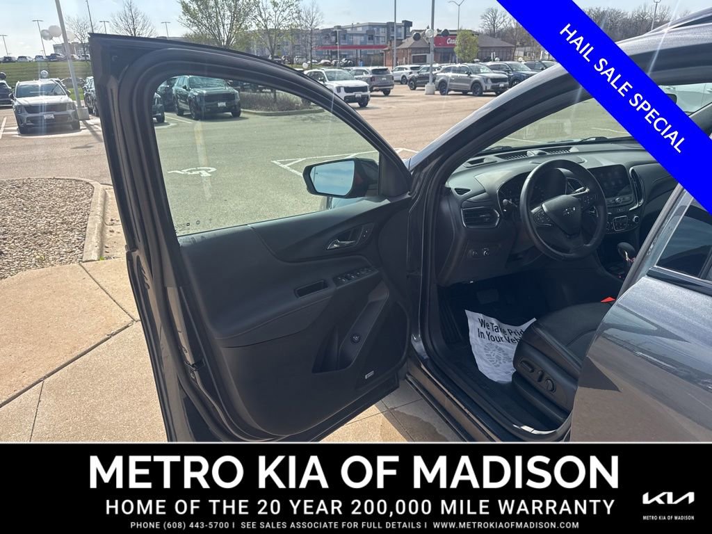 Used 2022 Chevrolet Equinox RS w/ RS Leather Package AWD/4WD image 10