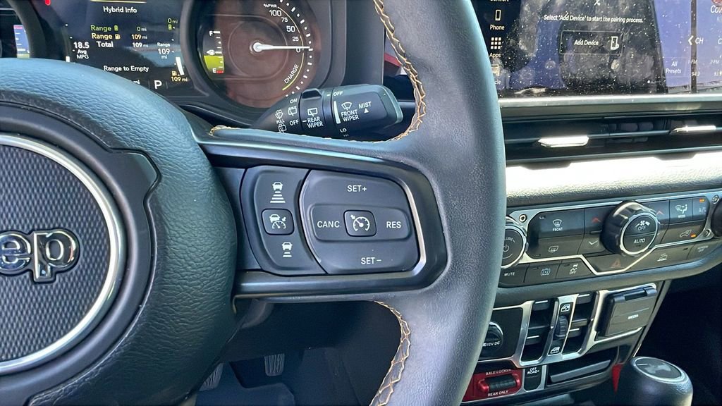 Used 2024 Jeep Wrangler Unlimited AWD/4WD image 25