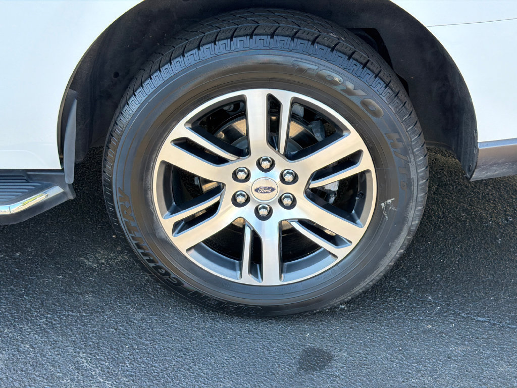 Used 2023 Ford Expedition XLT RWD image 23