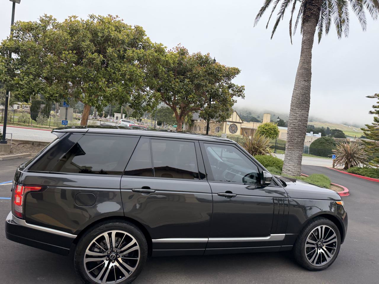 Used 2014 Land Rover Range Rover Supercharged AWD/4WD image 21