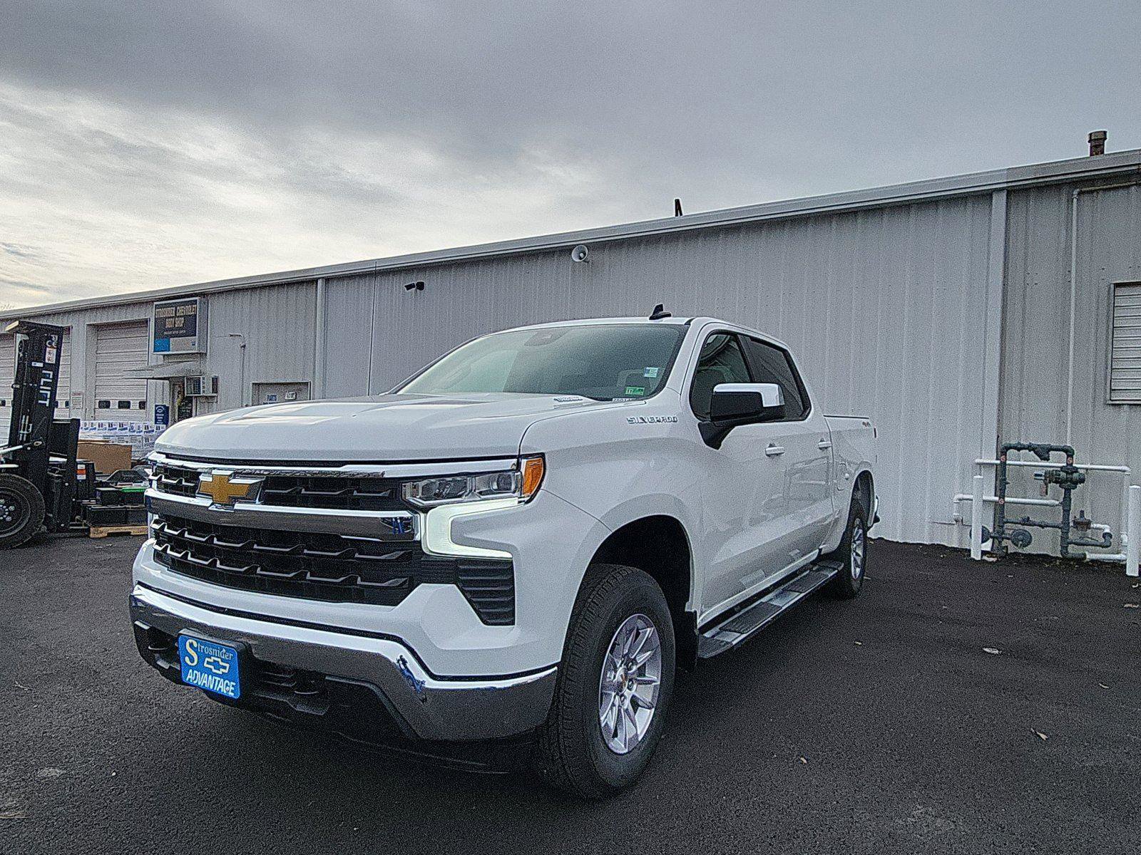 New 2026 Chevrolet Silverado 1500 LT