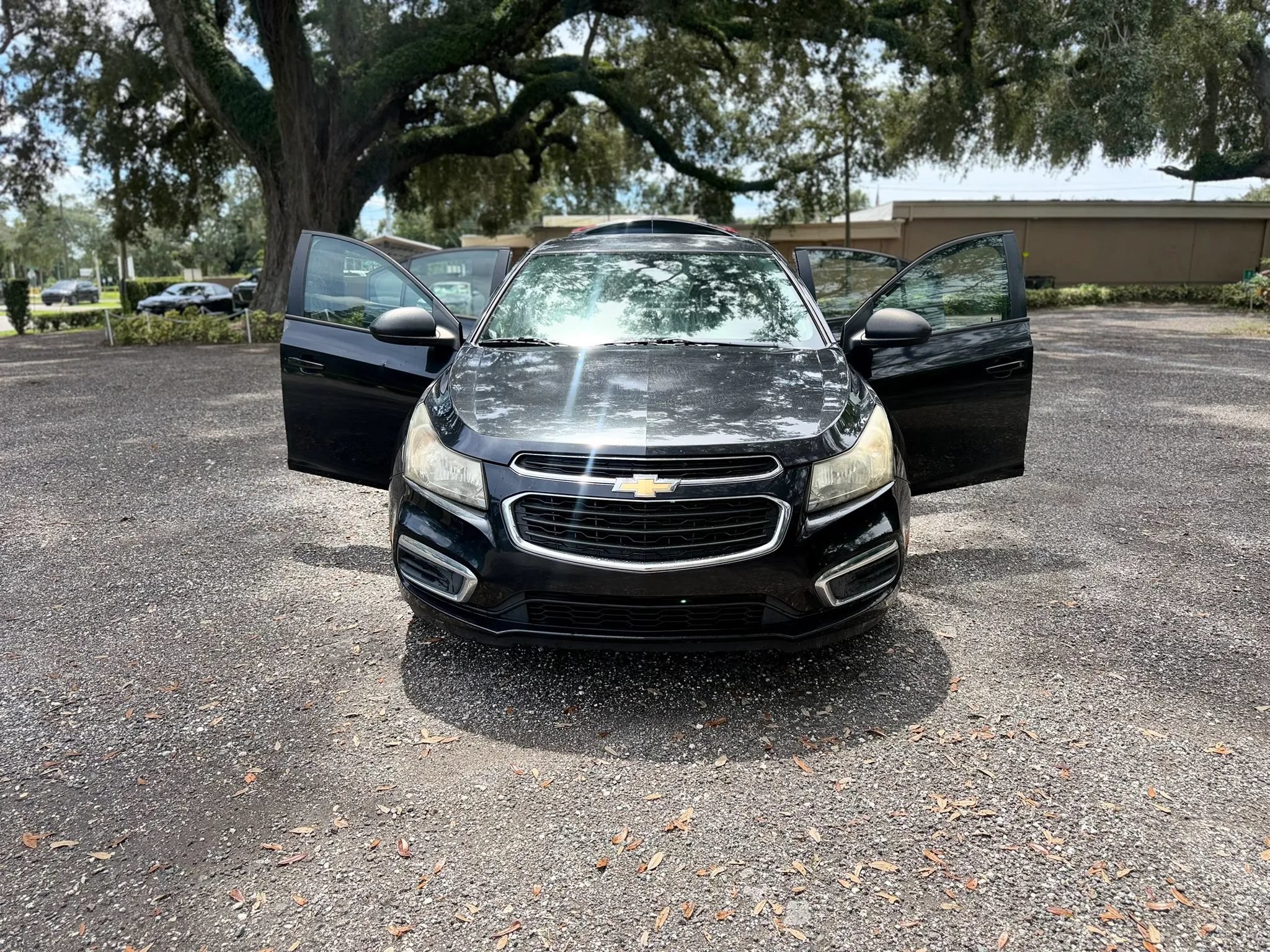 Used 2015 Chevrolet Cruze LS FWD image 2