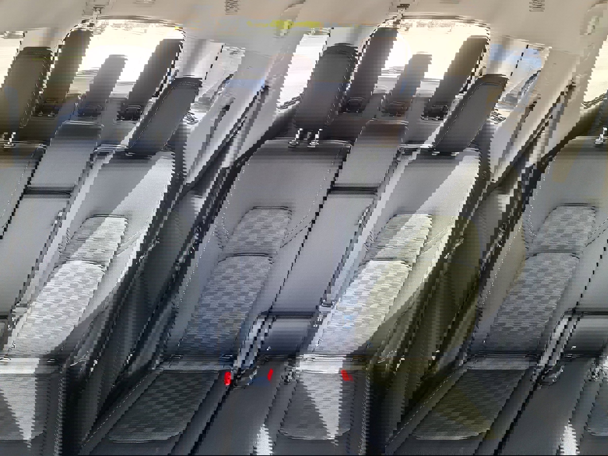 New 2025 Nissan Pathfinder SV w/ Black Appearance Package image 21