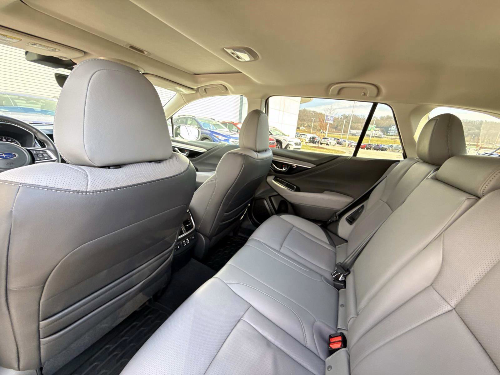 Certified 2025 Subaru Outback Limited w/ Popular Package #2 image 19