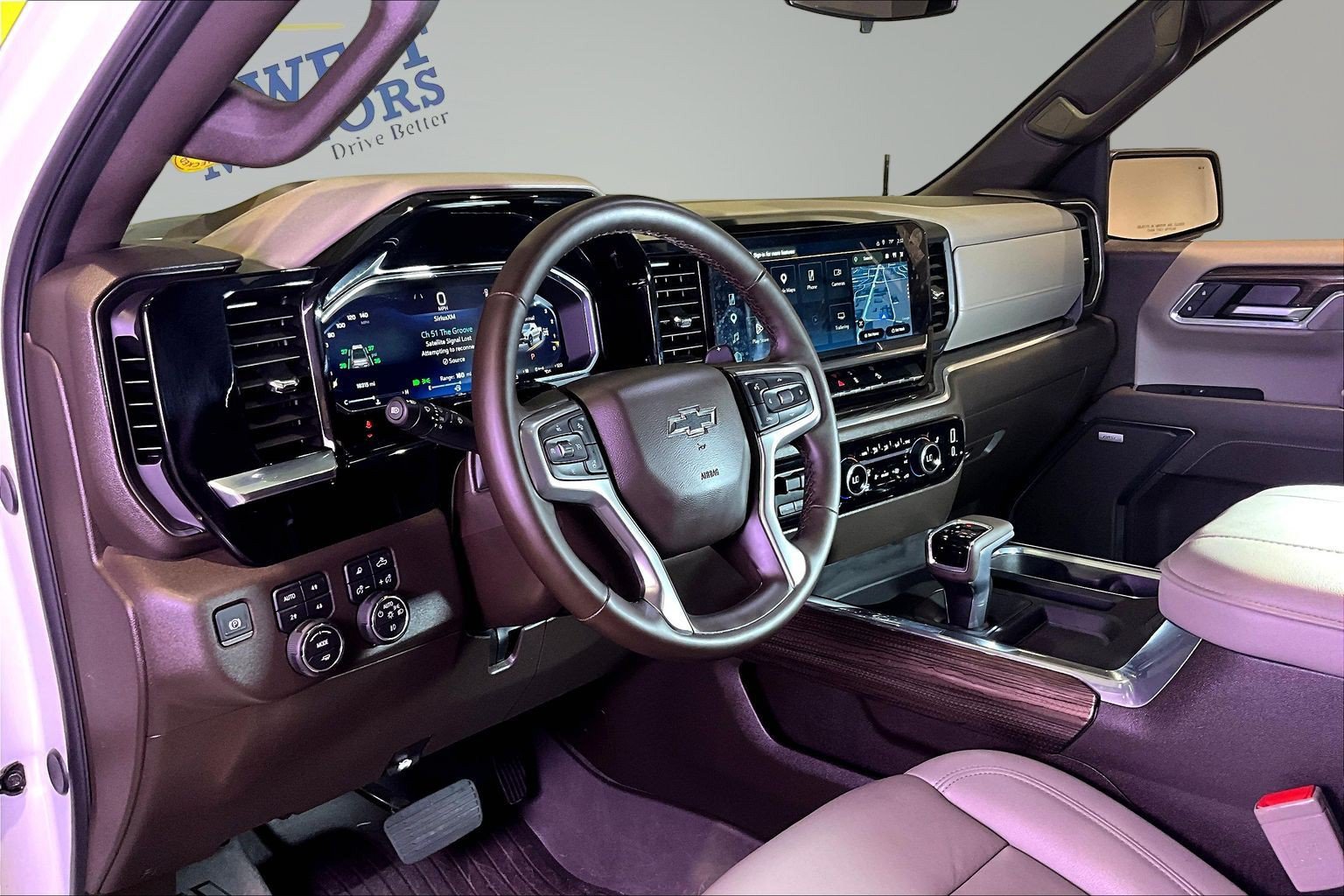 Used 2026 Chevrolet Silverado 1500 LT Trail Boss w/ LT Trail Boss Premium Package AWD/4WD image 19
