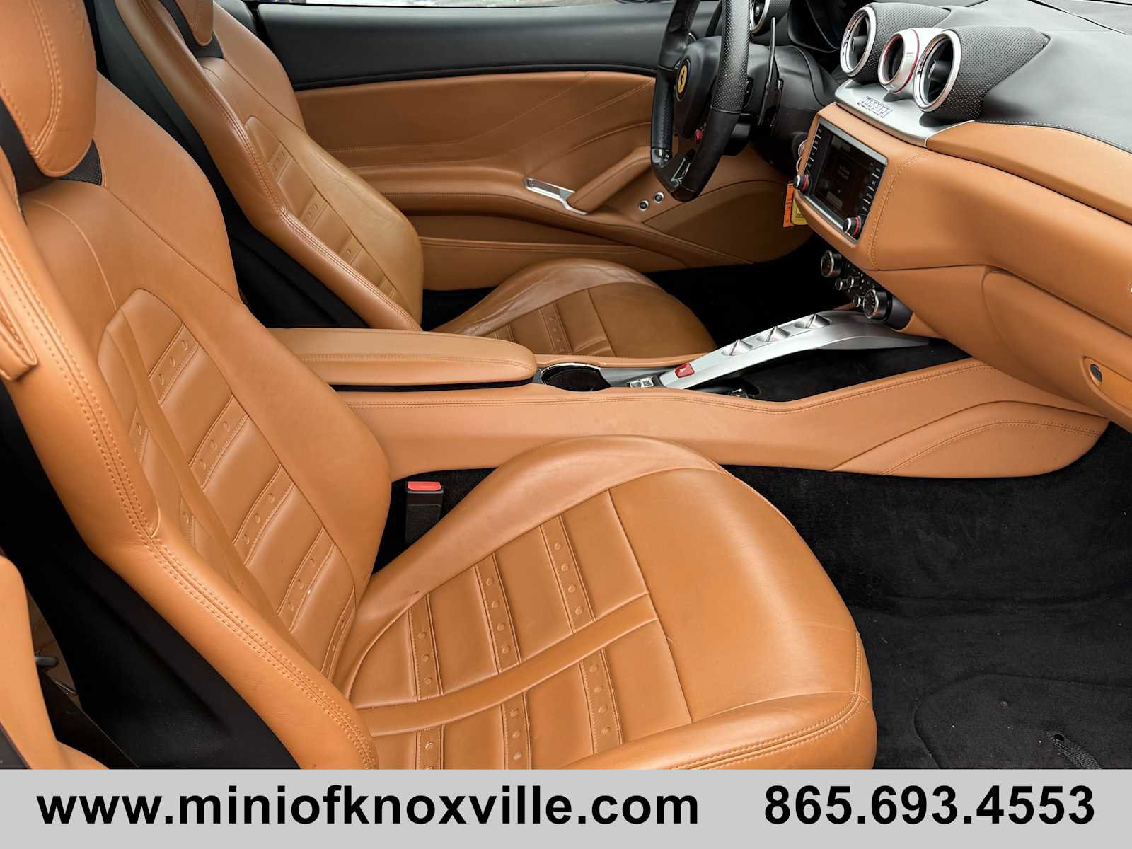 Used 2016 Ferrari California T image 15