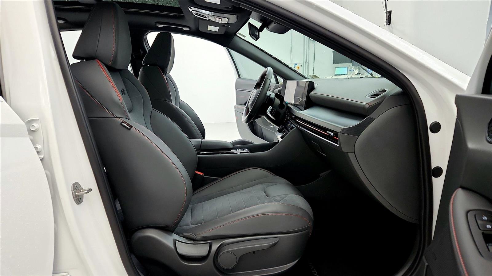 Used 2025 Hyundai Sonata N Line image 28
