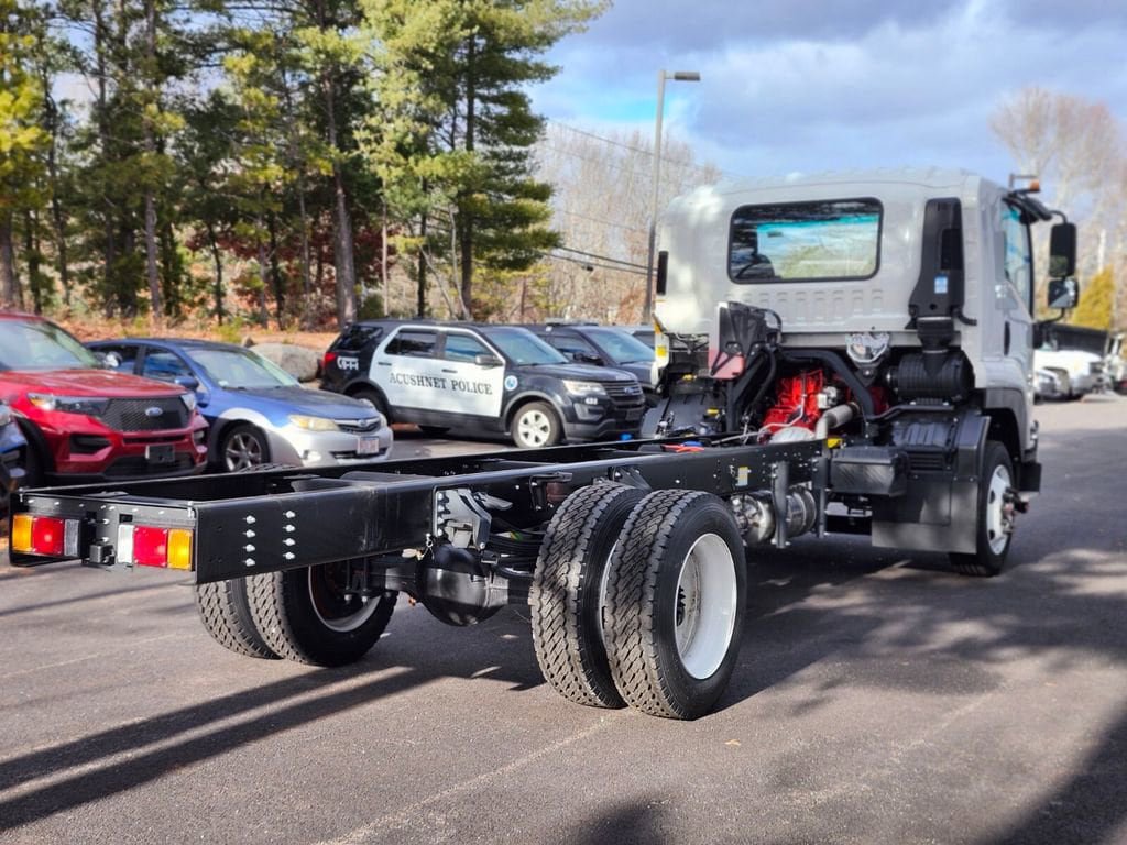 New 2026 Chevrolet Low Cab Forward 6500XD RWD image 5