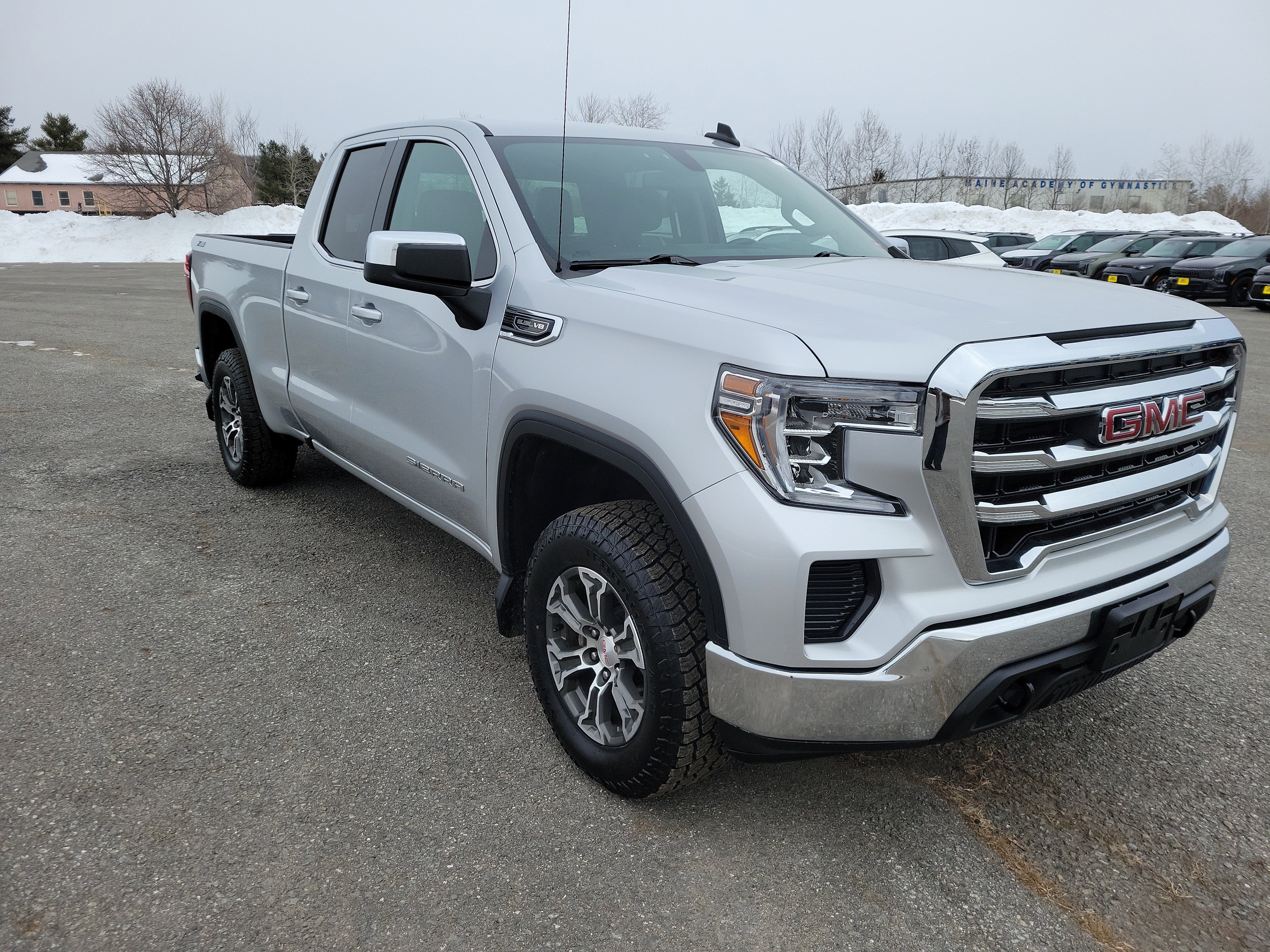 Used 2021 GMC Sierra 1500 SLE w/ X31 Off-Road Package image 3