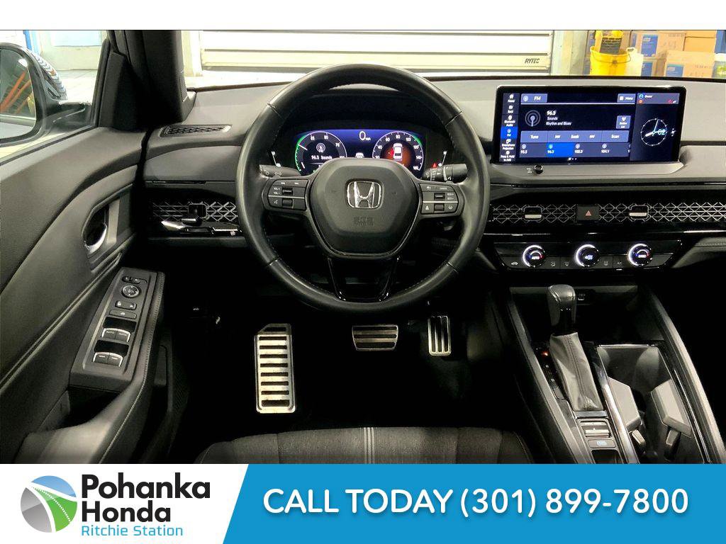 Used 2023 Honda Accord Sport image 4