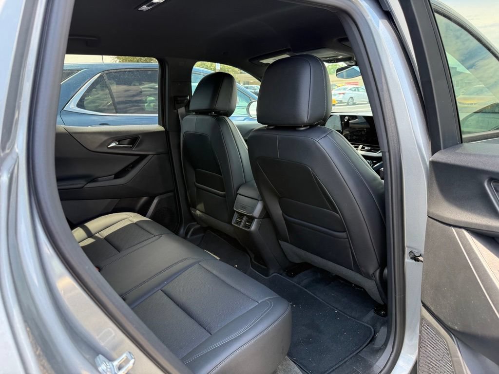 Used 2026 Chevrolet Equinox LT w/ Convenience Package II AWD/4WD image 14