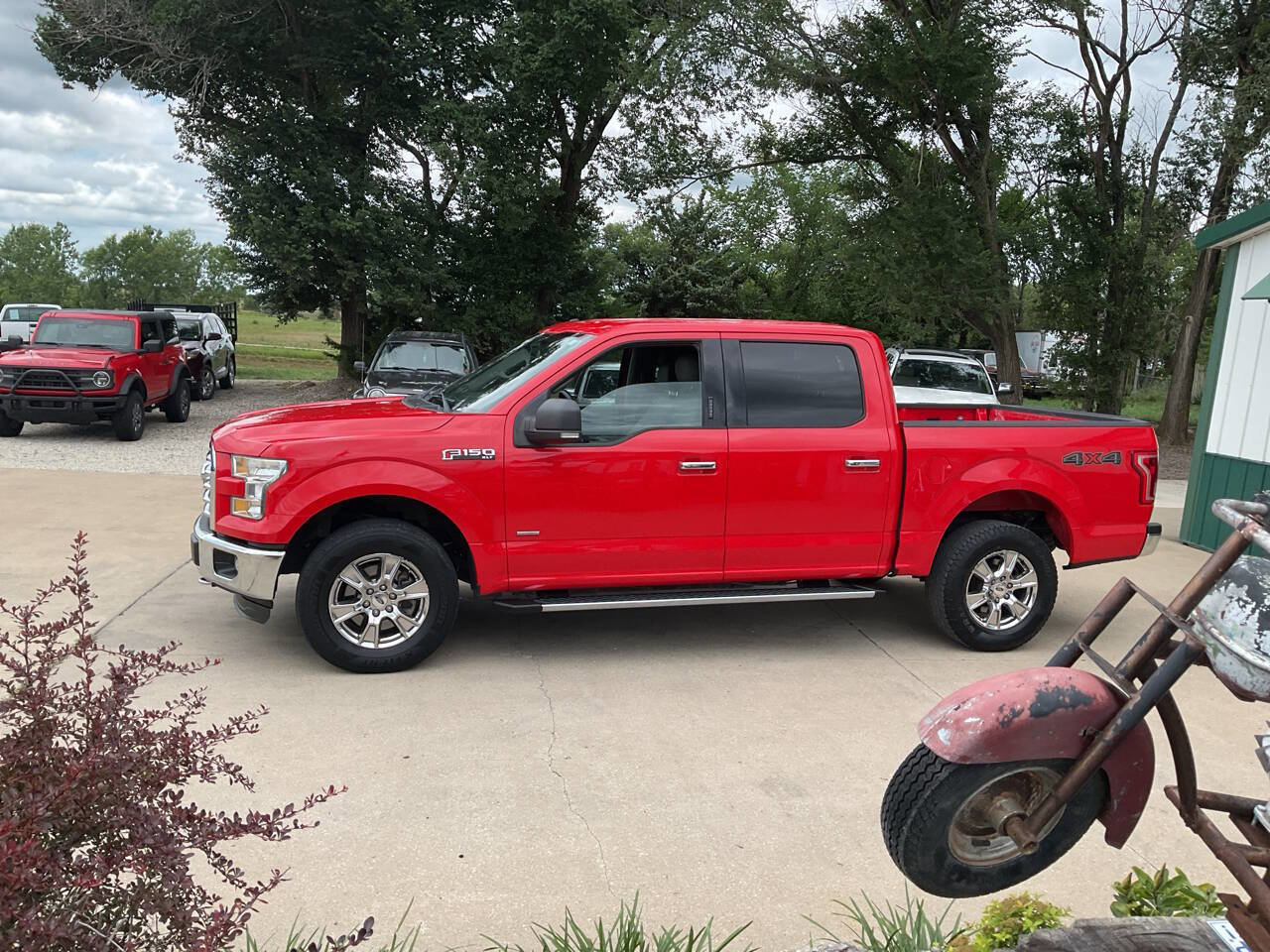 Used 2016 Ford F150 XLT w/ Equipment Group 302A Luxury image 6