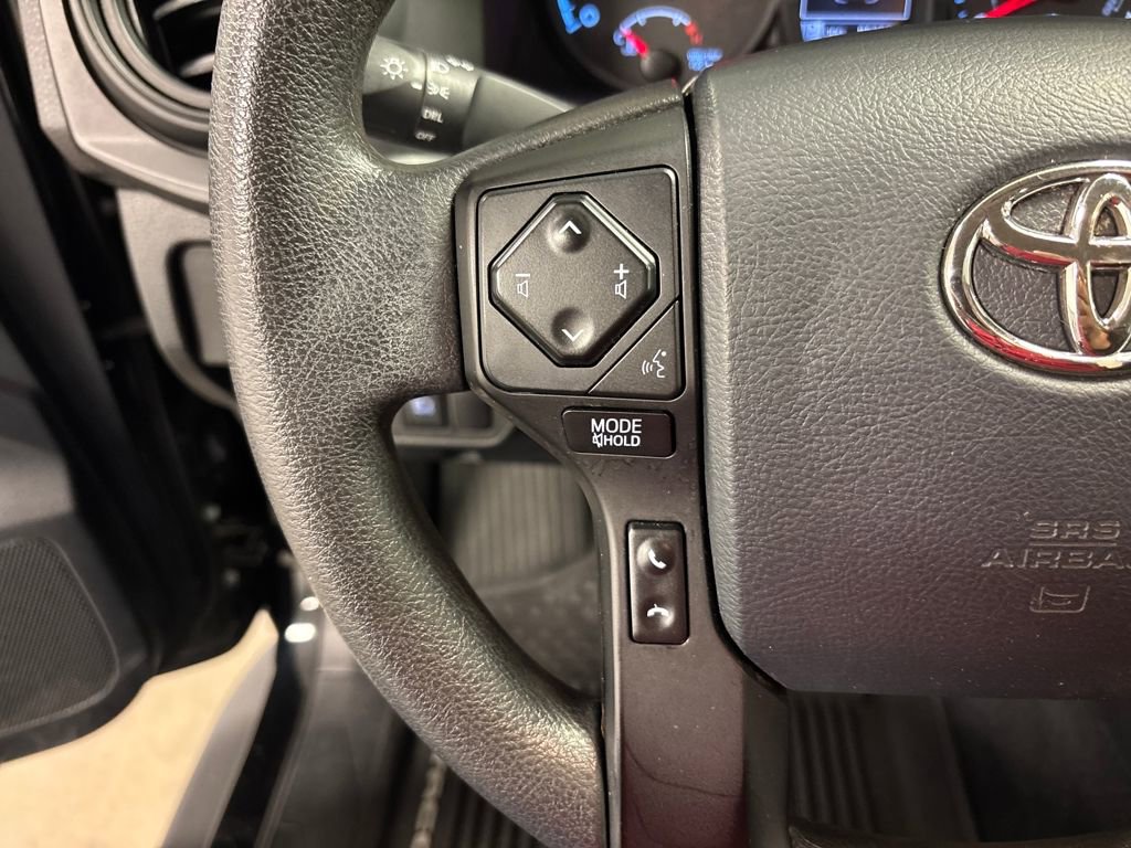 Used 2018 Toyota Tacoma SR image 34