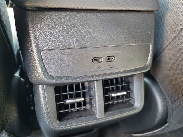 Used 2025 Chevrolet Equinox LT FWD image 11