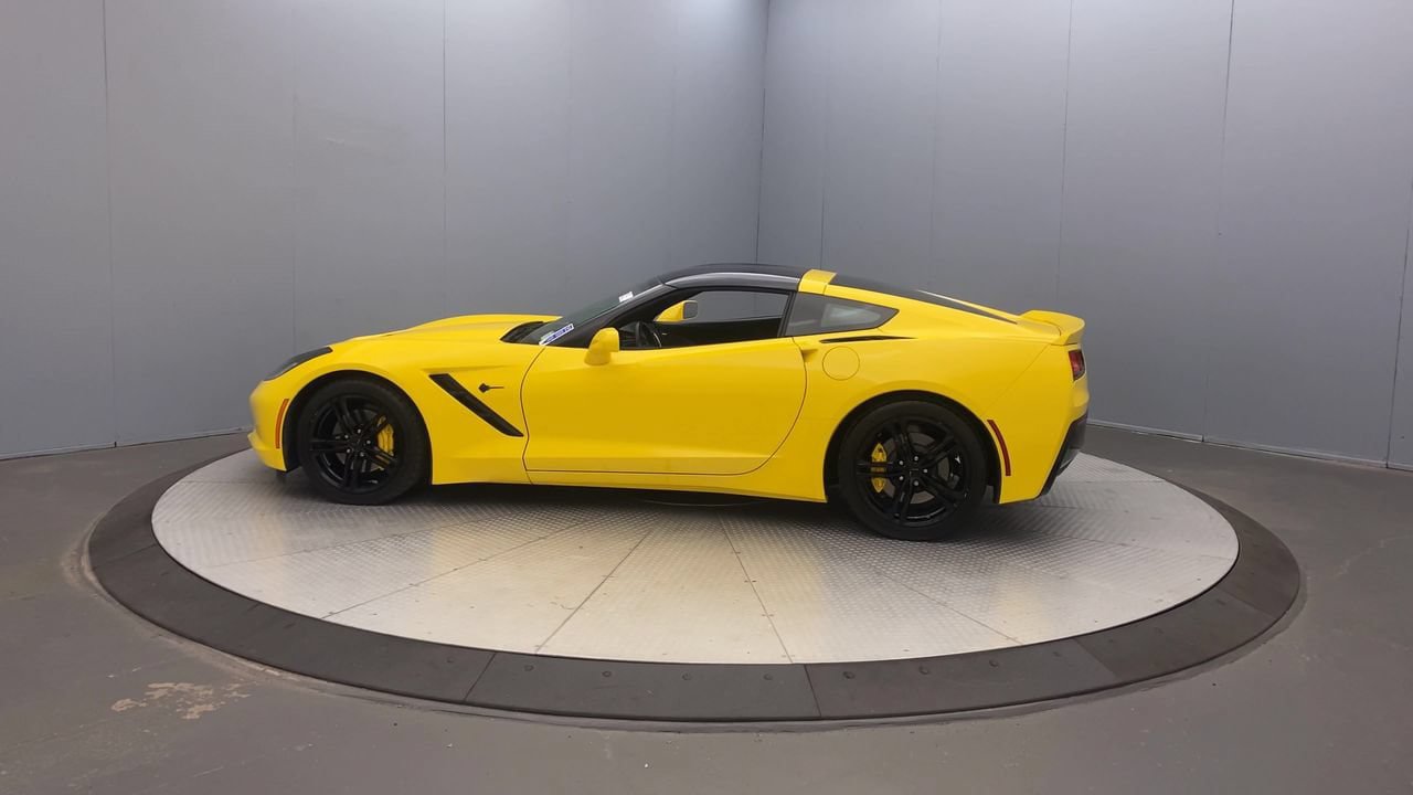 Used 2016 Chevrolet Corvette Stingray Coupe w/ 2LT Preferred Equipment Group RWD image 2