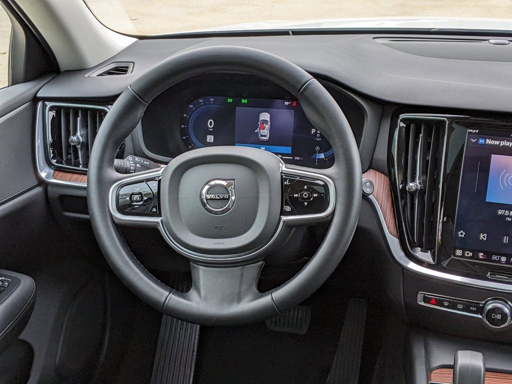 Certified 2025 Volvo V60 B5 Cross Country Plus image 14