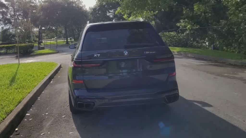 Used 2026 BMW X7 M60i AWD/4WD image 7