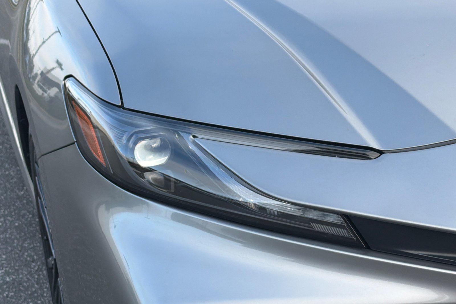 Used 2025 Toyota Camry SE w/ Convenience Package FWD image 39