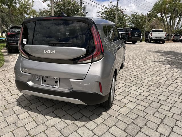 Used 2024 Kia Soul LX w/ Option Group 015 FWD image 38