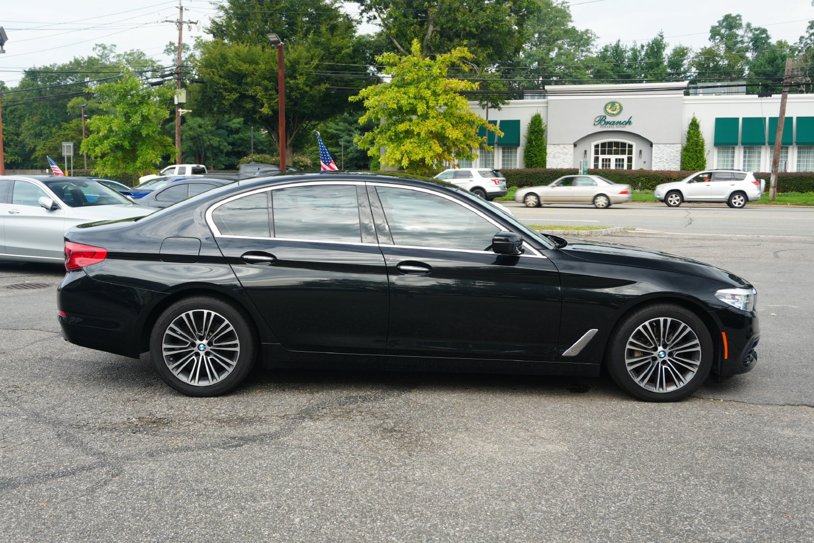 Used 2018 BMW 540i xDrive w/ Premium Package AWD/4WD image 4