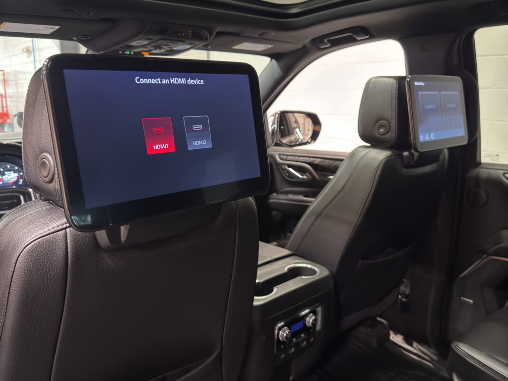 Used 2024 GMC Yukon Denali w/ Advanced Technology Package AWD/4WD image 14