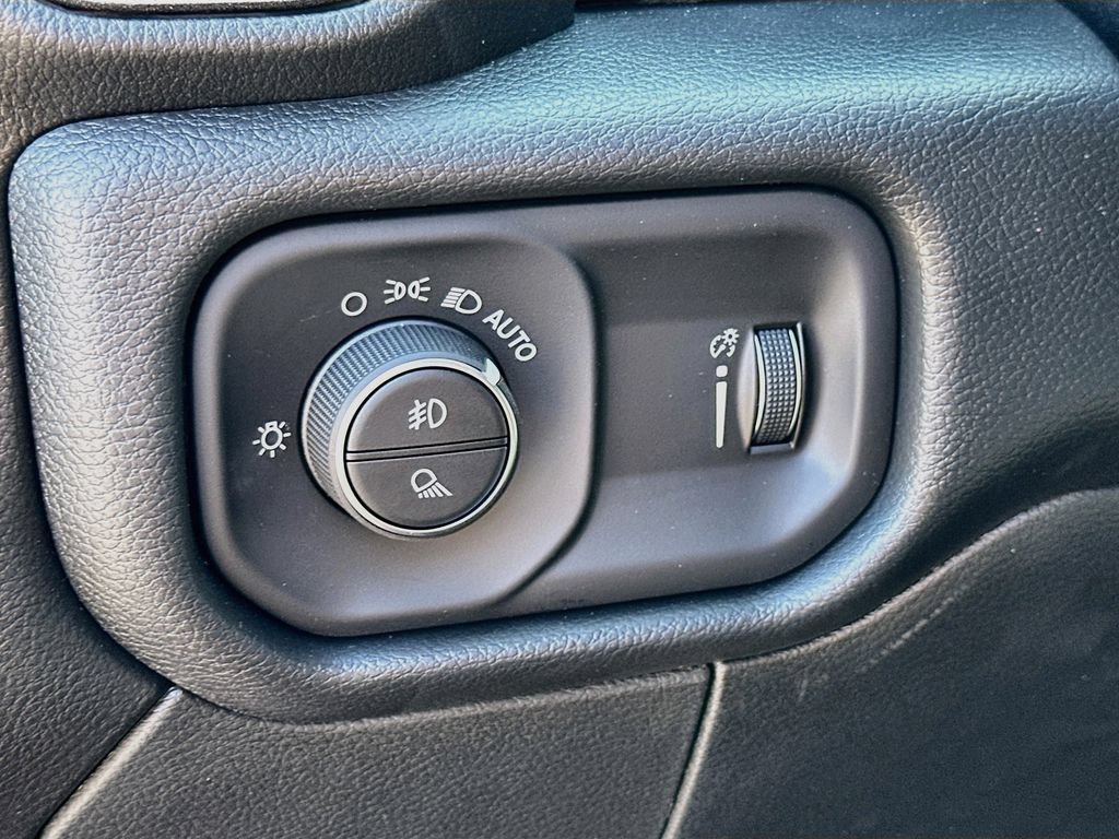 New 2026 RAM 2500 Tradesman AWD/4WD image 14