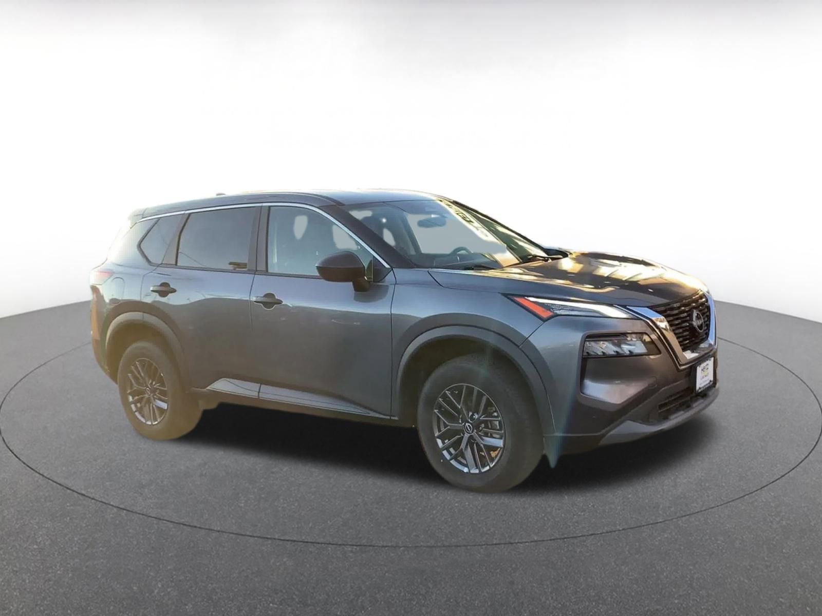 Used 2023 Nissan Rogue S video 2