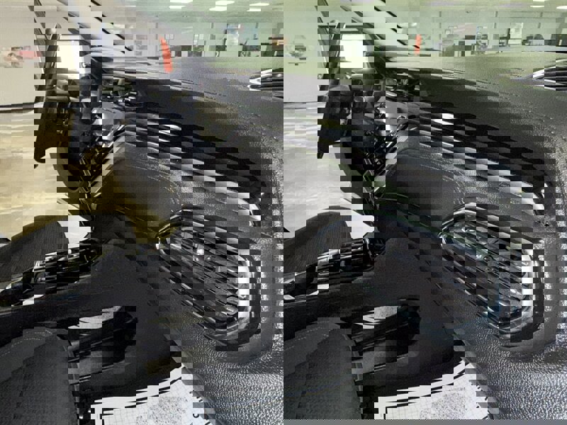 Used 2023 Chevrolet Bolt EUV LT image 20