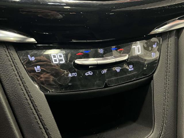 Used 2023 Cadillac XT6 Sport w/ LPO, ONYX Package image 33