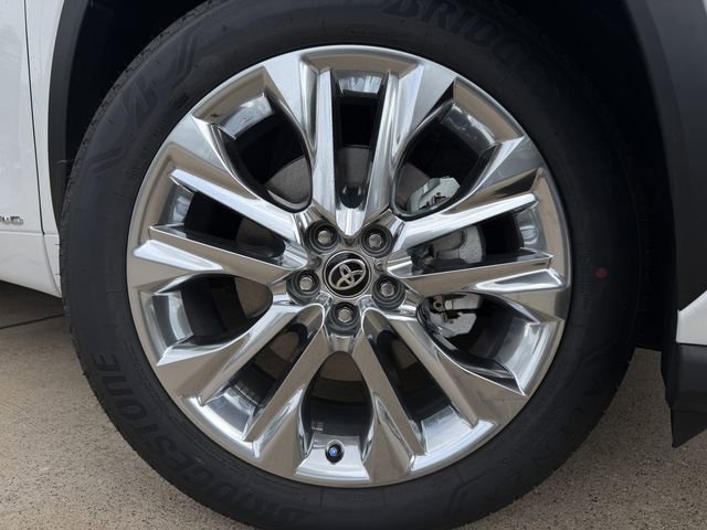 New 2026 Toyota Highlander Limited AWD/4WD image 10