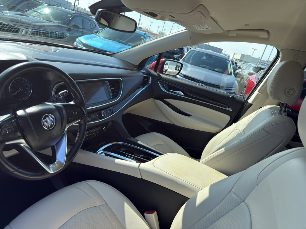 Used 2023 Buick Enclave Essence w/ Sport Touring Edition image 27