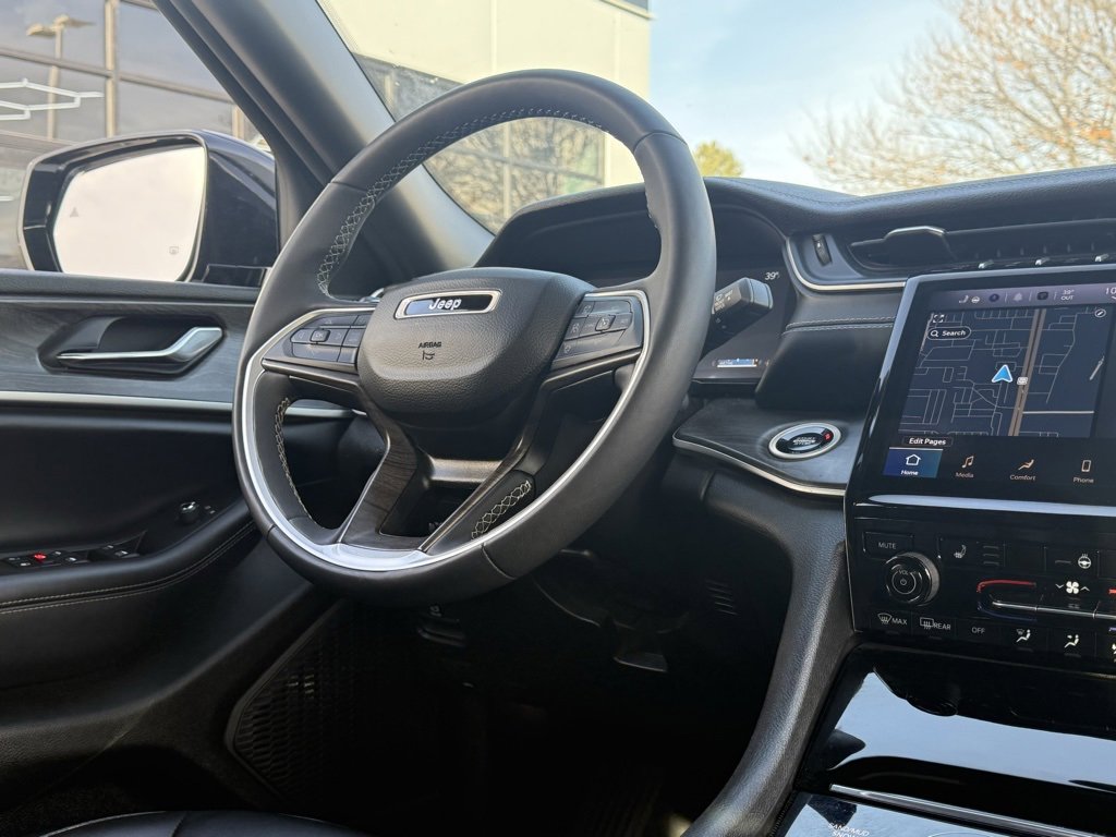 Used 2024 Jeep Grand Cherokee L Limited w/ Trailer Tow Package image 30