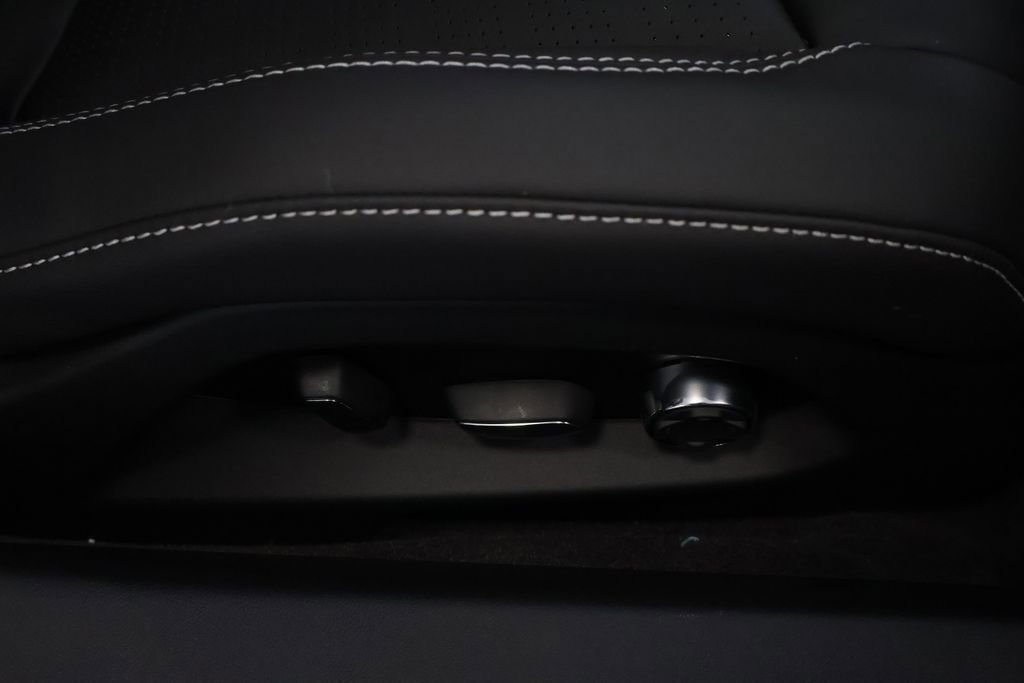 New 2026 Chevrolet Corvette E-Ray w/ ZER Performance Package AWD/4WD image 41