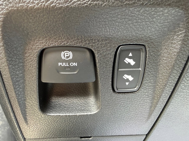 Used 2022 RAM 1500 Big Horn AWD/4WD image 15
