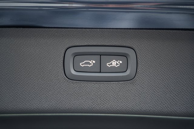 New 2026 Volvo XC90 B6 Ultra w/ Lounge Package image 11