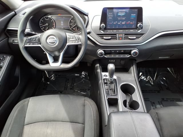 Used 2022 Nissan Altima 2.5 SV FWD image 14