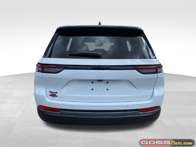 New 2026 Jeep Grand Cherokee Limited w/ Limited Altitude Package AWD/4WD image 4